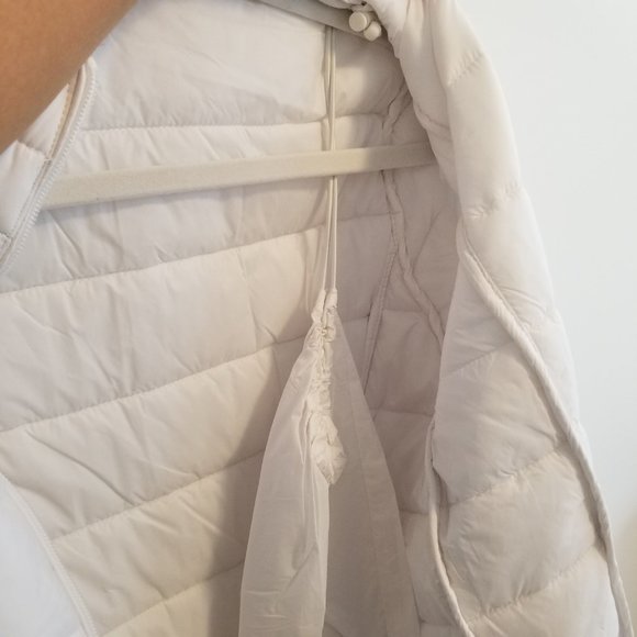Joe Fresh - NWT White Packable Puffer with PrimaLoft® - Picture 11 of 11